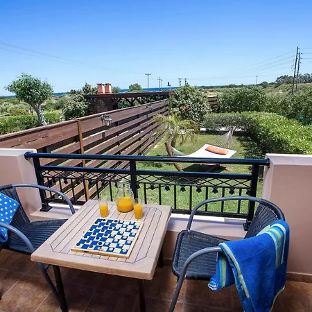 Alnika Villa Lachania